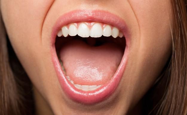 6 Causes Of Sticky Saliva & Home Remedies